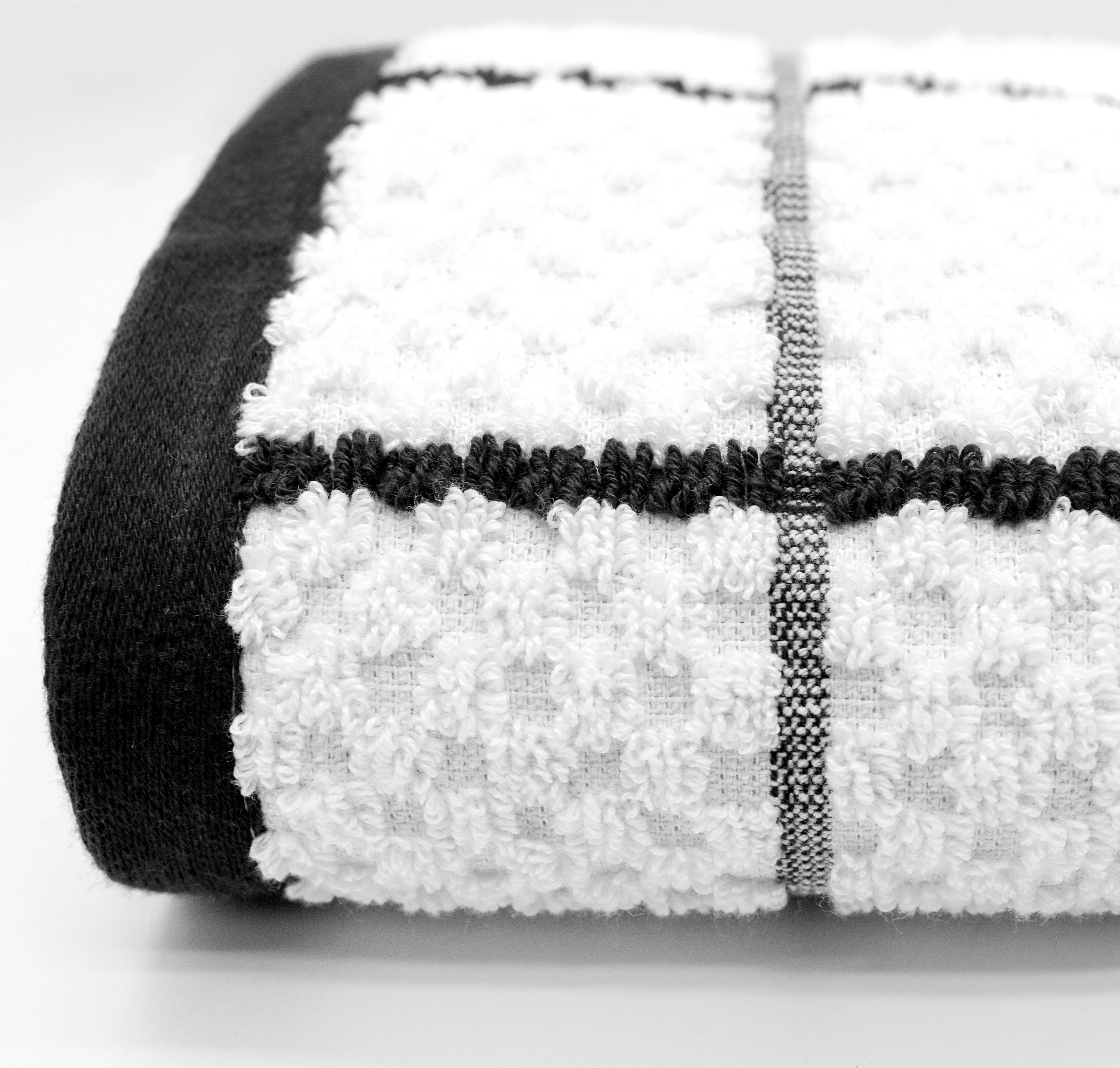 Kitchen Trends Woven Black Checked Tea Towel - Image 2