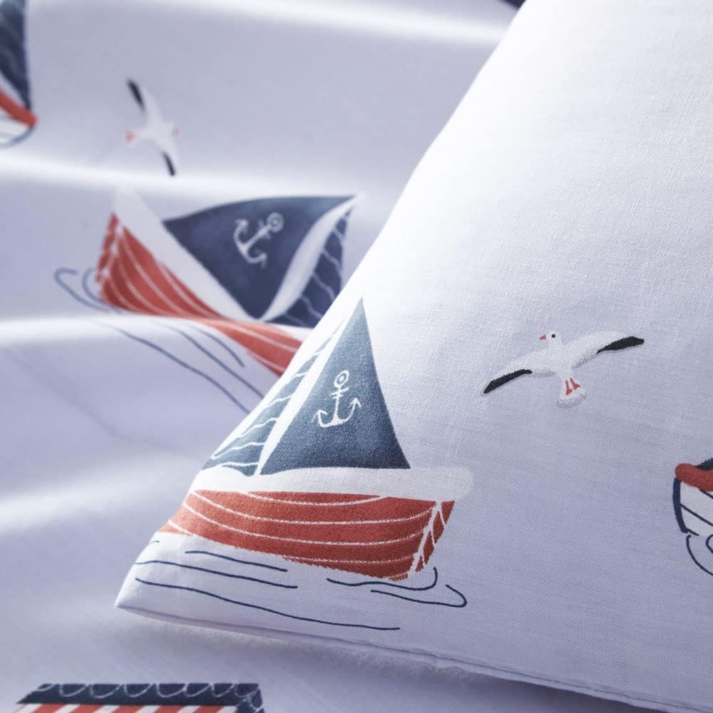 Velosso Beach Huts Reversible Duvet Cover & Pillowcase Set - Image 3