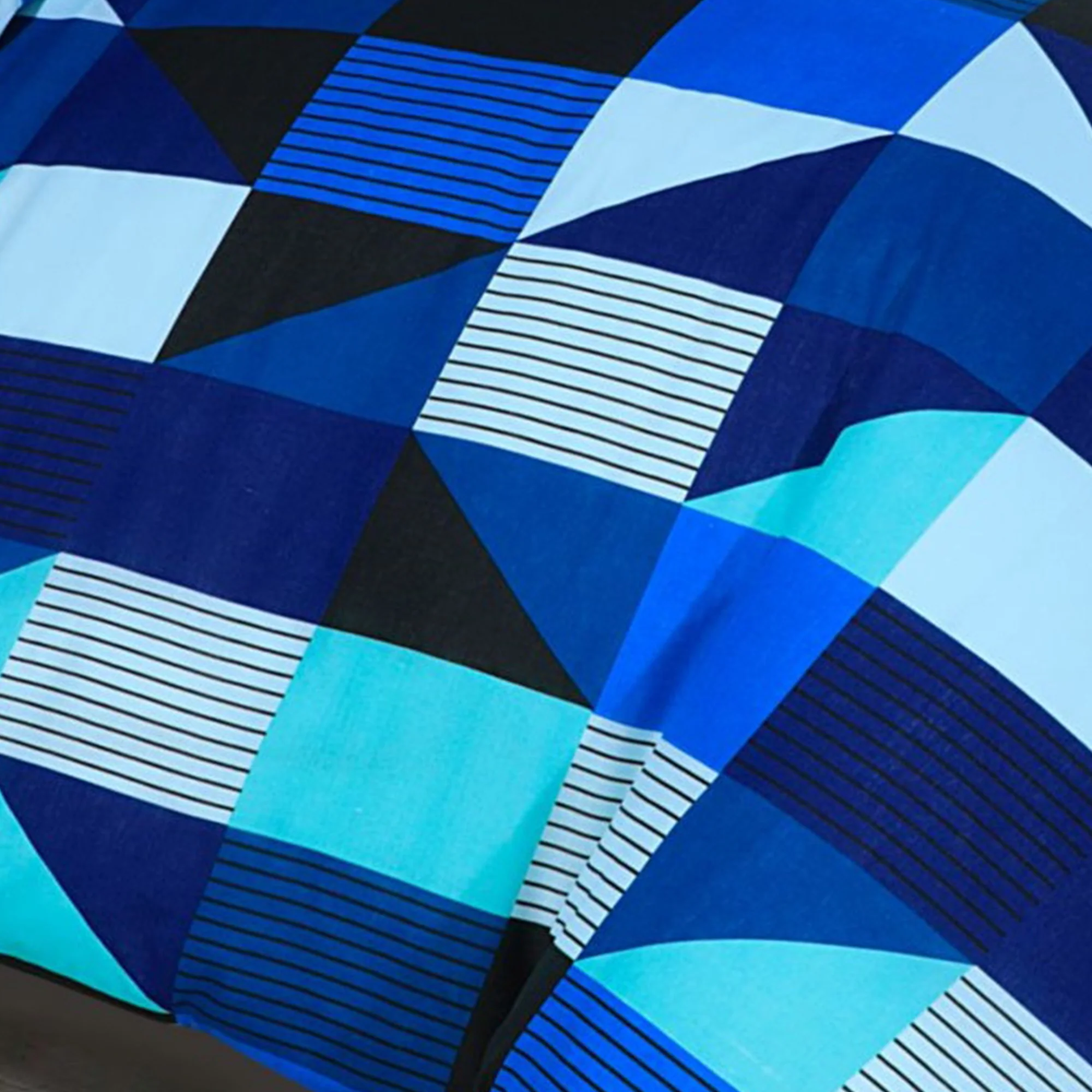 Velosso Geometric Jazz Blue Duvet Cover & Pillowcase Set - Image 3